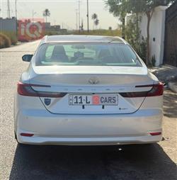 تۆیۆتا کامری